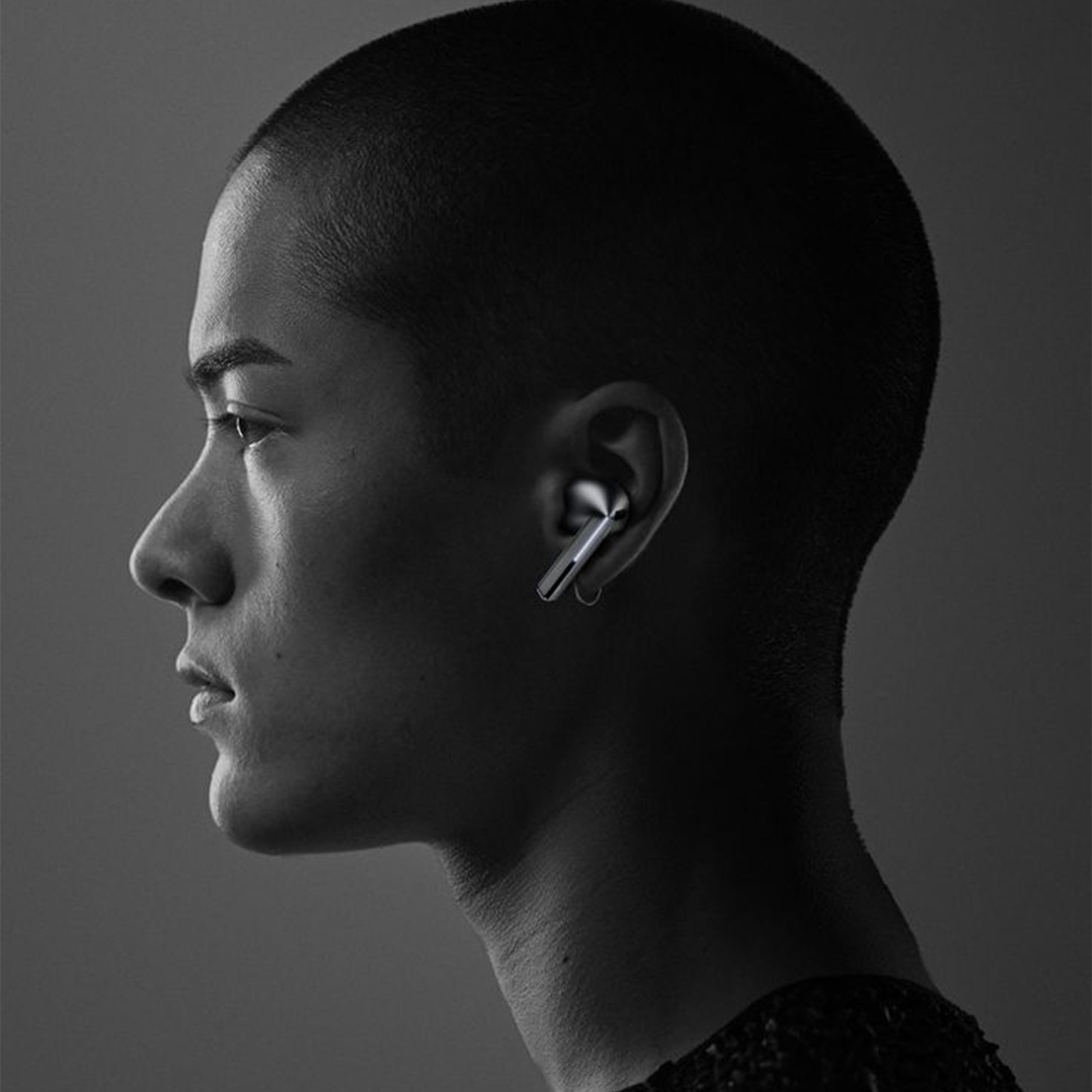 Samsung Galaxy Buds 3 Pro (Silver) with Galaxy AI | Adaptive ANC | Real-time Interpreter | 24-bit Hi-Fi Audio | Up to 37H Battery | IP57
